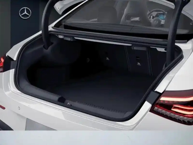 Mercedes Cla 200 d coupé amg line — photo 9
