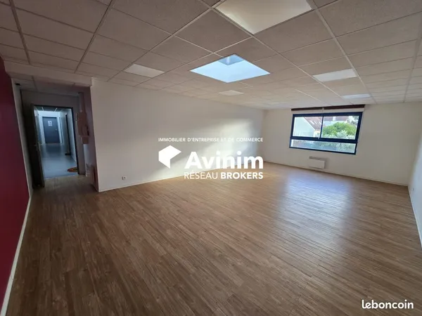 Bureaux 46 m² Margency
