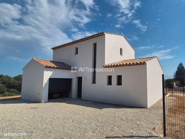 Maison neuve prête à vivre