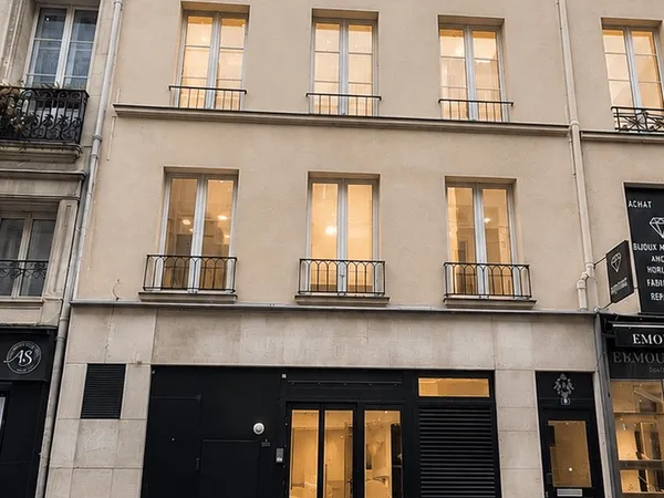 Local commercial 208 m²