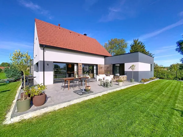Maison contemporaine LA CALOTTERIE