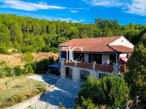 Maison 5 pièces 155 m²