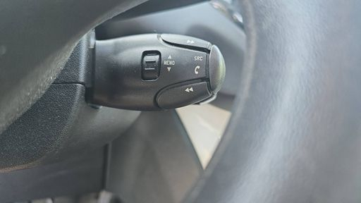 Peugeot 208 1.2 PureTech 68 - Like – 2018 – 128156 km – Essence – Boîte Manuelle — photo 2