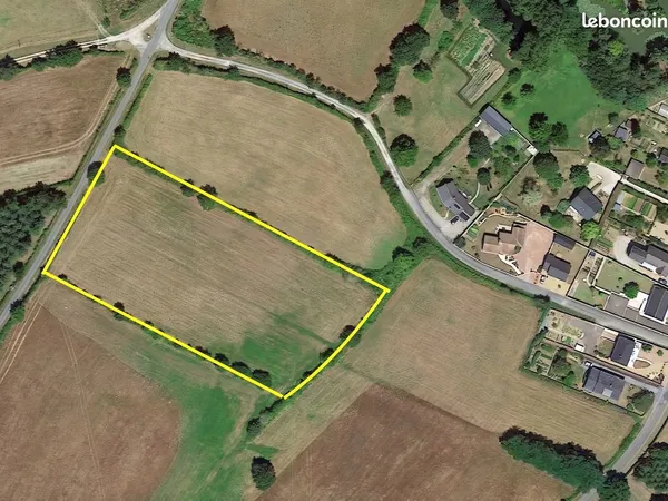 Terrain agricole de près de 1 hectare