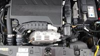 Peugeot 2008 1.2 PureTech 130ch S&S GT EAT8 — photo 20