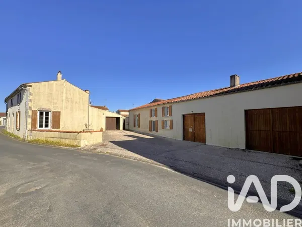 Maison 8 pièces 217 m²