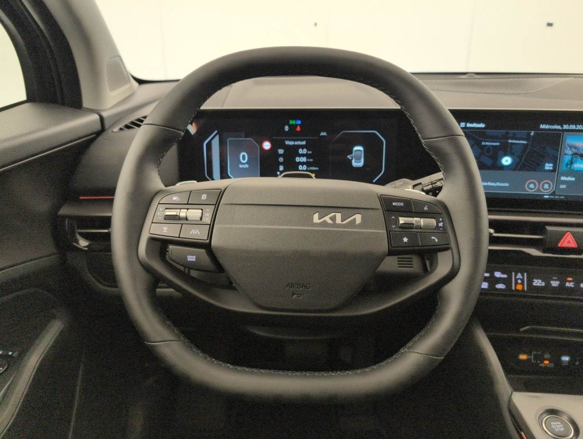 Kia Sportage — photo 14