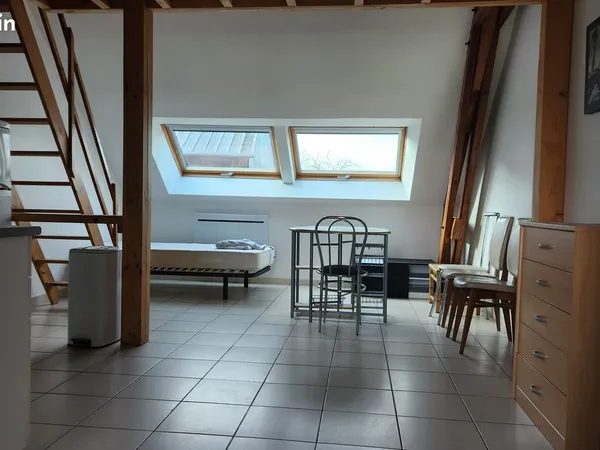 Studio avec mezzanine villers-carbonnel 80200