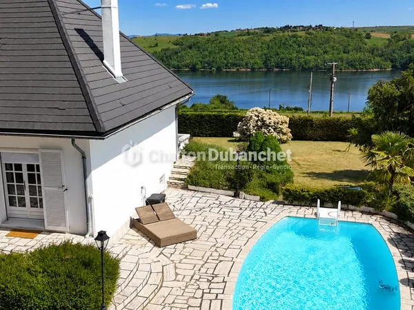 Villerest, Maison île de France de 188.29 m²