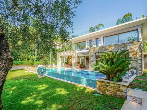 CO-EXCLUSIVITÉ - SAINT-JEAN-CAP-FERRAT - PROPRIÉTÉ D'EXCEPTION
