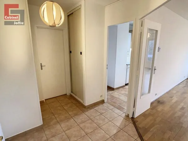 Appartement 4 pièces 83 m²
