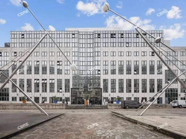 Bureau 1039 m²