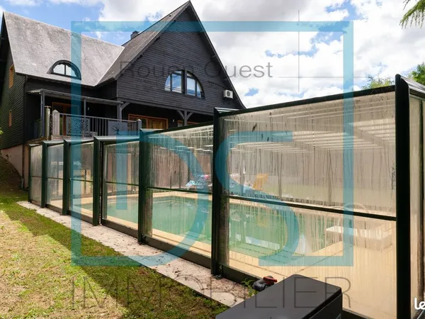 Maison 8 pièces 270 m²