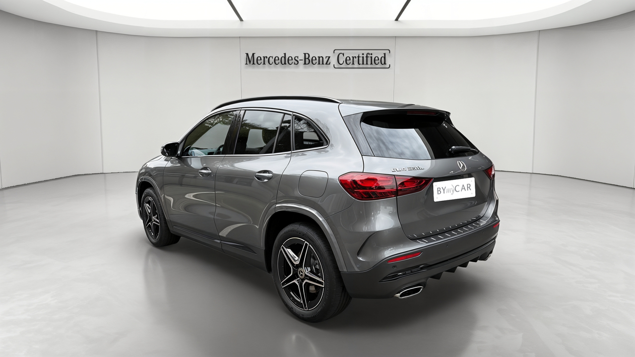 Mercedes GLA 250 e hybride rechargeable 8G-DCT — photo 3