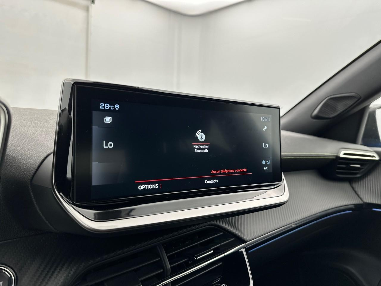 Peugeot 2008 puretech 130 s&s eat8 gt — photo 24