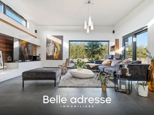 Villa 4 pièces 200 m²