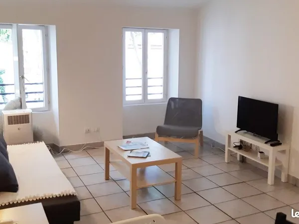 Appartement t3 lumineux au coeur du village d'Argelès