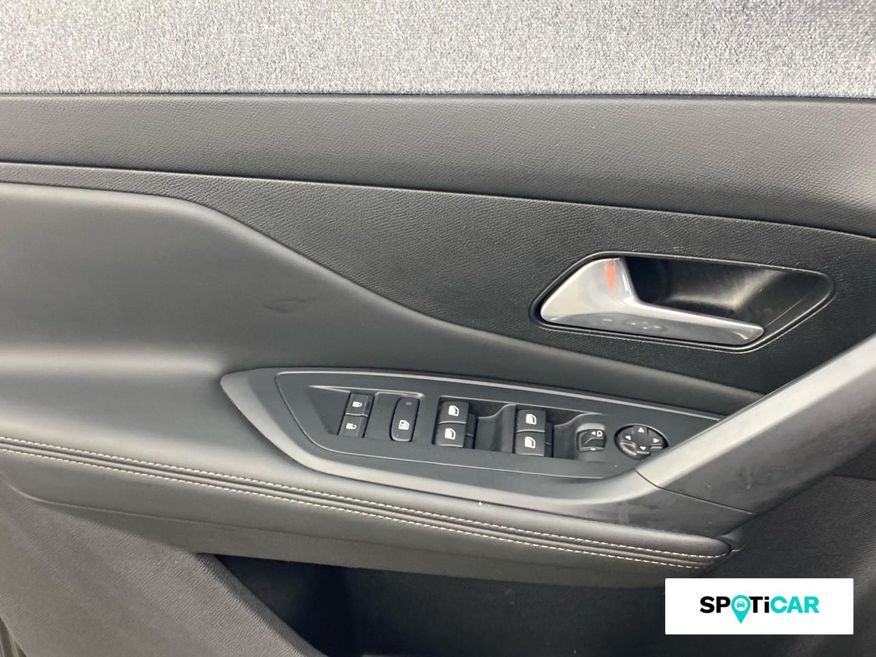 Peugeot 308 1.2 puretech 130ch s&s allure pack — photo 17