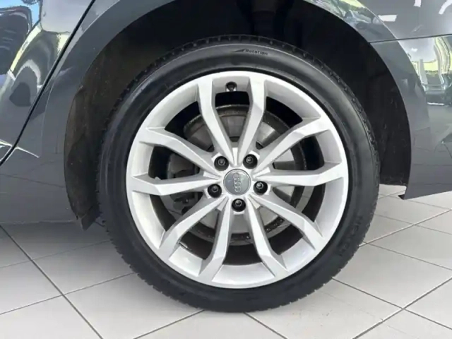 Audi A4 40 tdi basis — photo 12