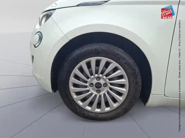 Fiat 500 e 95ch action — photo 10