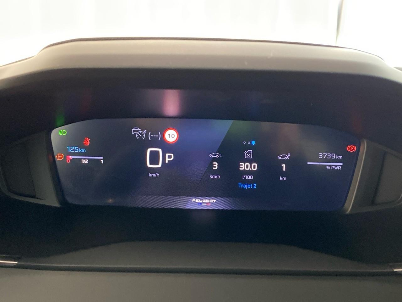 Peugeot 2008 hybrid 145 ch e-dcs6 allure — photo 14