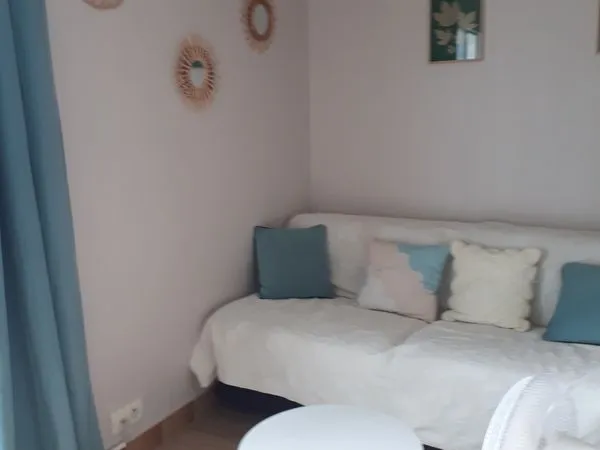 Loue studio 25 m2, 100m de Paul Valéry