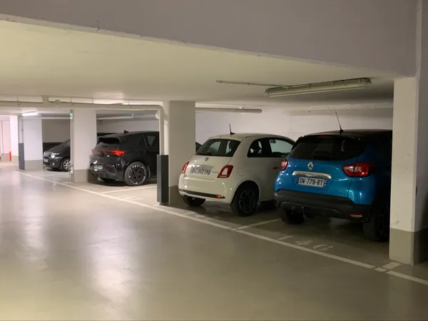 Loue parking
