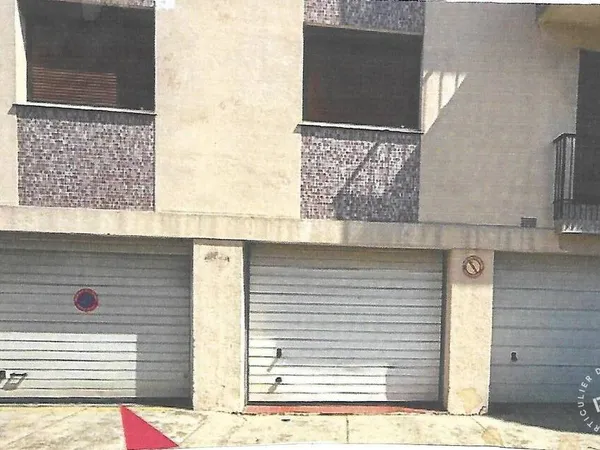 Garage/Parking