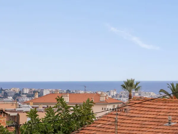 Bel Appartement T2 de 51 m² avec garage et cave à Cannes - Petit Juas dans résidence de standing