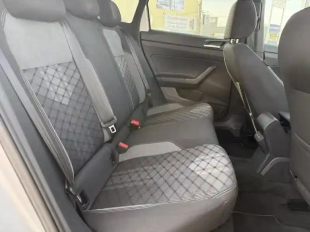 Volkswagen Taigo 1.5 tsi 150ch r-line dsg7 — photo 9
