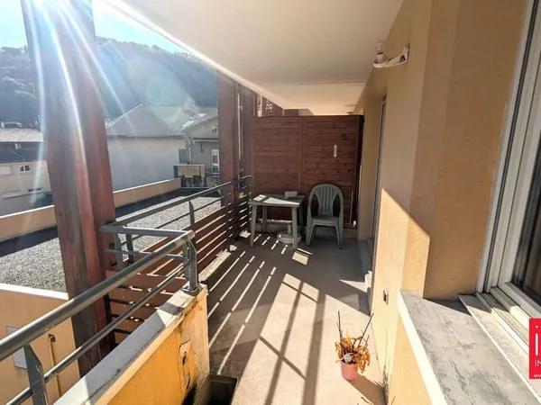 Appartement Allevard 4 pièce(s) 81.85 m2 avec garage, cave et terrasse .