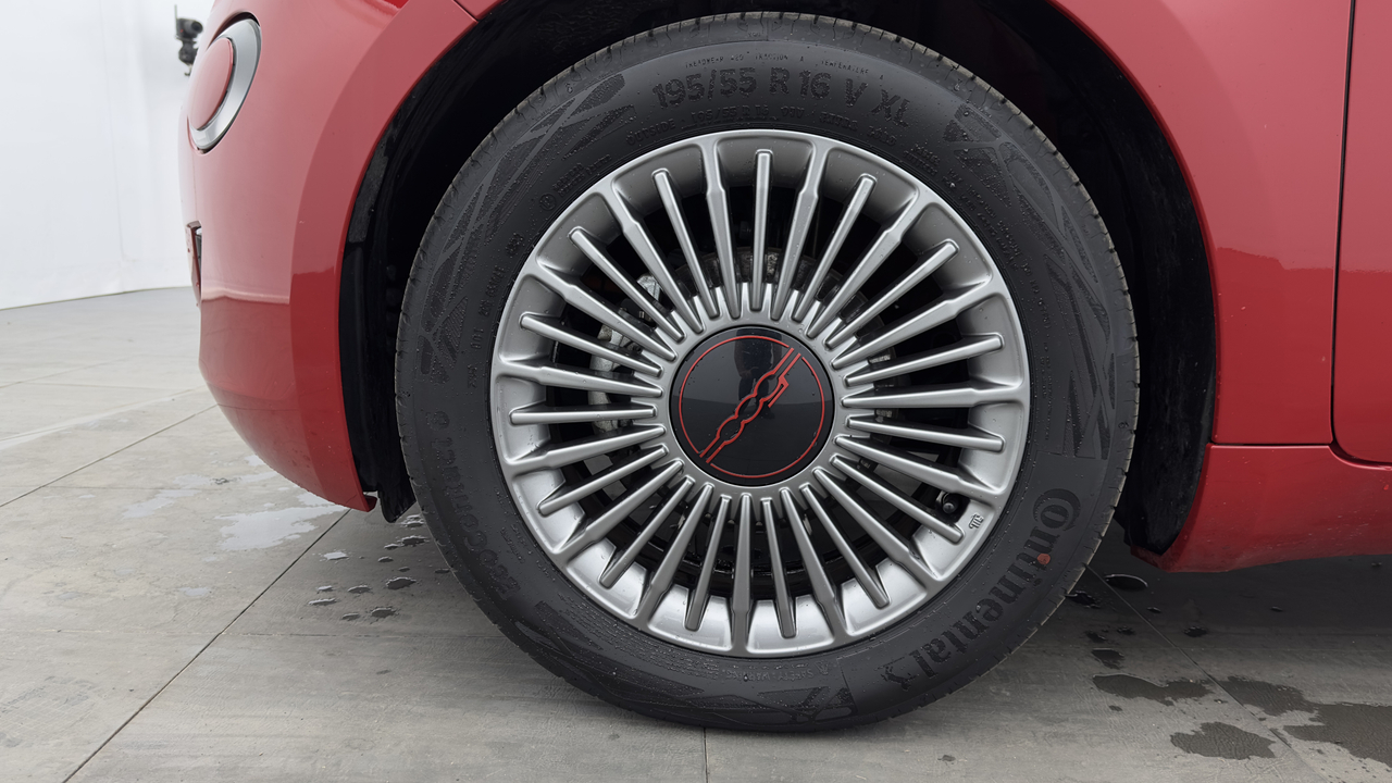Fiat 500 e 118 ch — photo 9