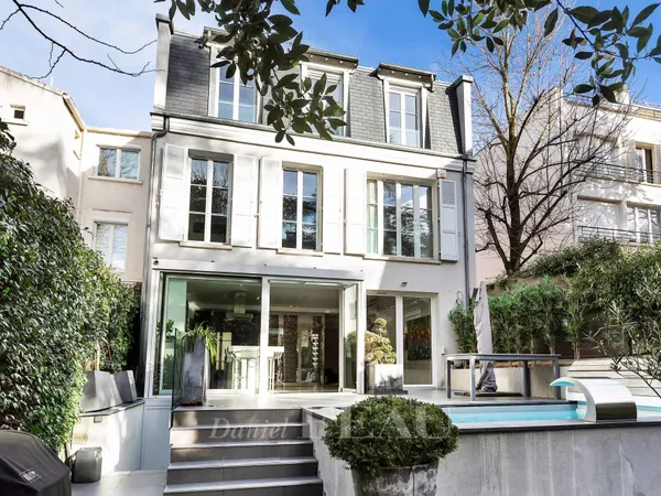 Neuilly - Maison - Saussaye Parfait état pour cette maison