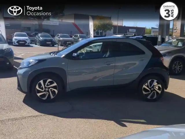 Toyota Aygo X 1.0 vvt-i 72ch design my24 — photo 3