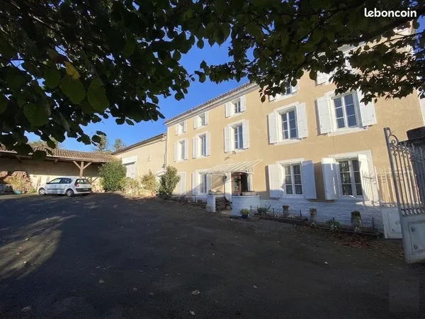 Vente | Maison avec dépendance | 6p | 4ch | 222 m² | La Boixe | Jardin