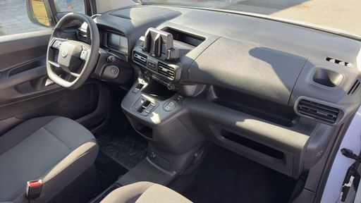 Citroen Berlingo Fourgon XL 1.5 BlueHDi 130 EAT8 - Van – 2025 – 27389 km – Diesel – Boîte Automatique — photo 22