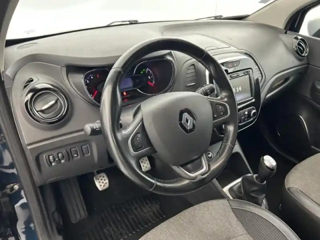 Renault Captur dci 90 intens 5p — photo 10