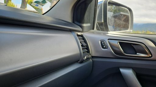 Ford Ranger Double Cabine 2.2 TDCi 160 4X4 - Xlt Sport – 2017 – 135251 km – Diesel – Boîte Manuelle — photo 2