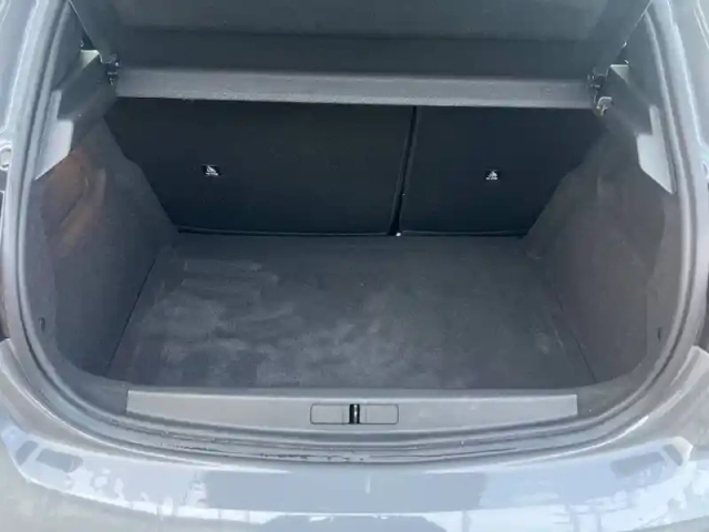 Peugeot 208 puretech 100 s&amp;s bvm6 — photo 23