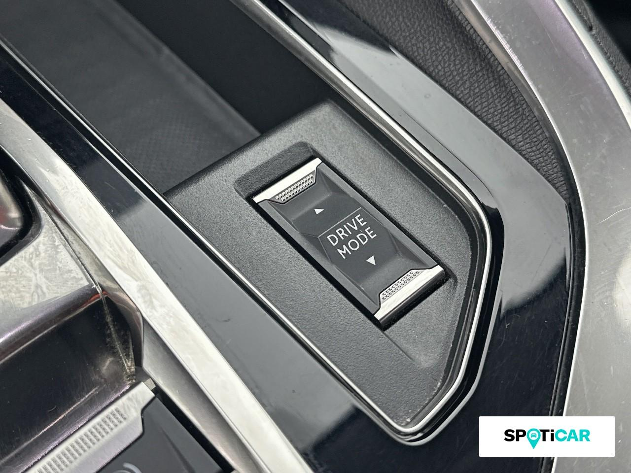 Peugeot 3008 hybrid 225ch allure e-eat8 — photo 19