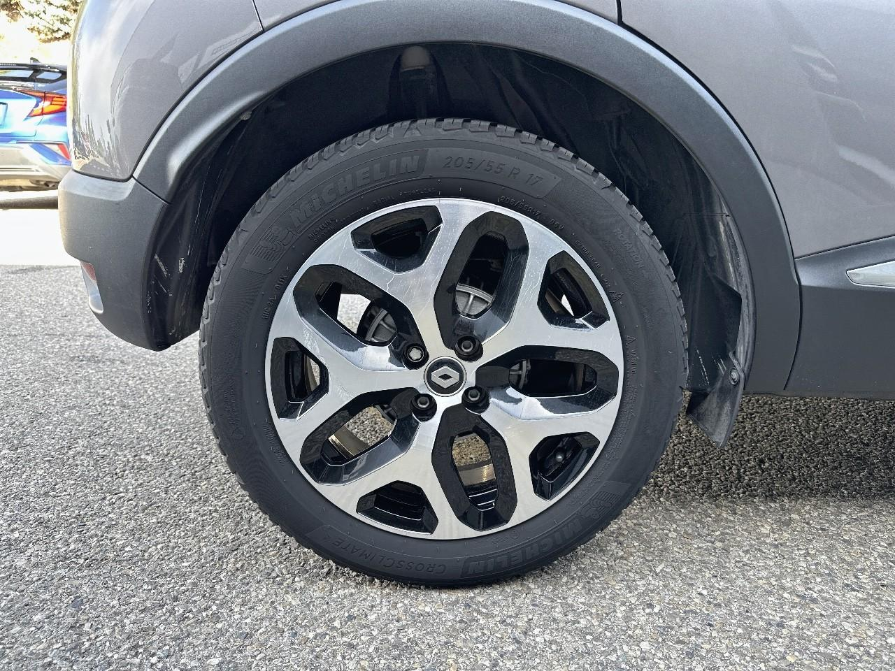 Renault Captur 0.9 tce 90ch energy intens euro6c — photo 13