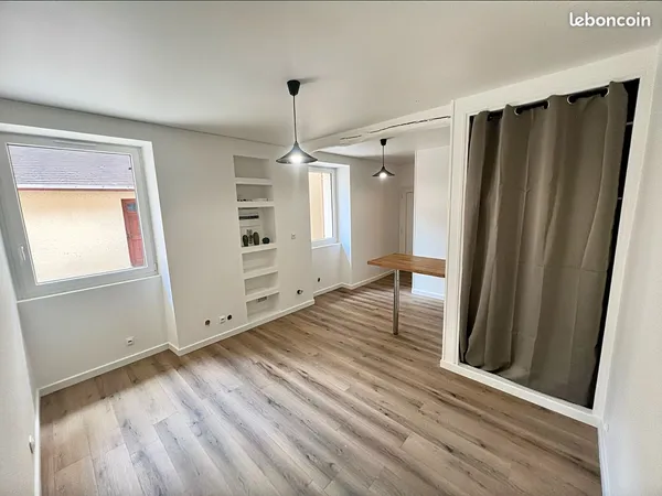 Studio 20 m² - Centre-ville de Limours