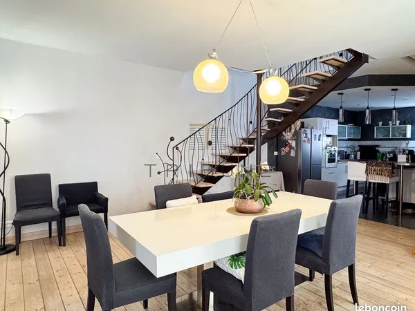 Maison de ville 6 pièces 200 m²