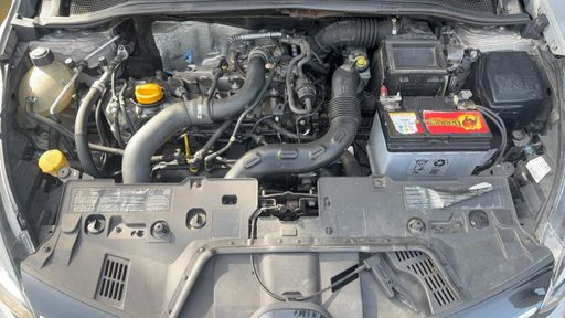 Renault Clio 1.2 TCe 120 EDC - Initiale Paris – 2016 – 120969 km – Essence – Boîte Automatique — photo 30