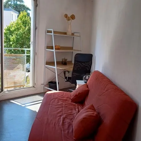 STUDIO MEUBLÉ 21,25 m² - ASCENSEUR - CLERMONT-FERRAND