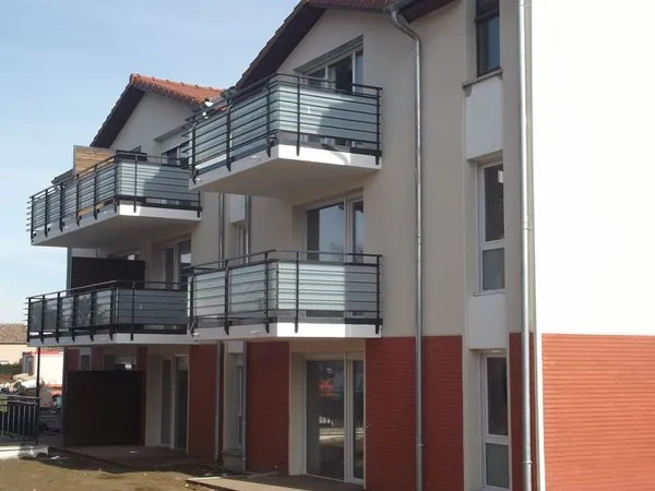 T2 - 43.43m ²