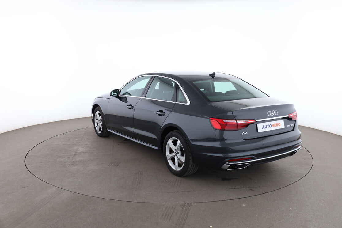 Audi A4 35 TFSI Design S Tronic 7 — photo 3