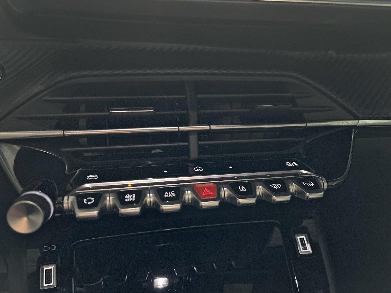 Peugeot 2008 130 s&s eat8 allure — photo 21