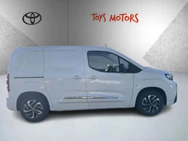 Toyota Proace medium 1.5l 100 d-4d start d — photo 6