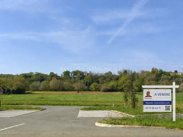 TERRAIN VIABILISE DE 1237 M2